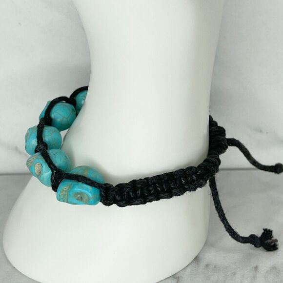 Faux Turquoise Skull Beaded Adjustable Bracelet - Picture 4 of 8